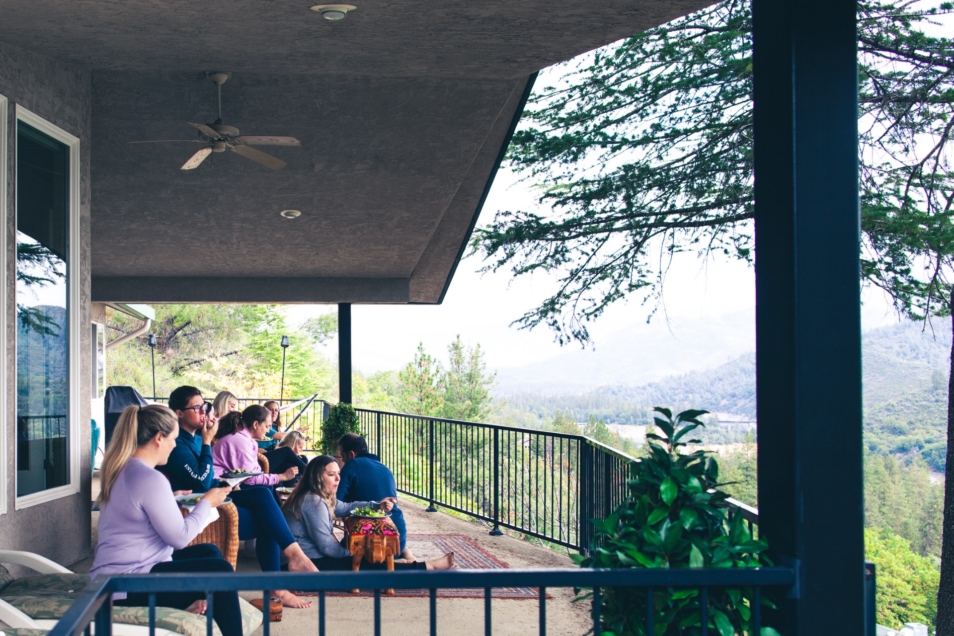 The Zen Retreats — private retreat estate near Shasta Lake