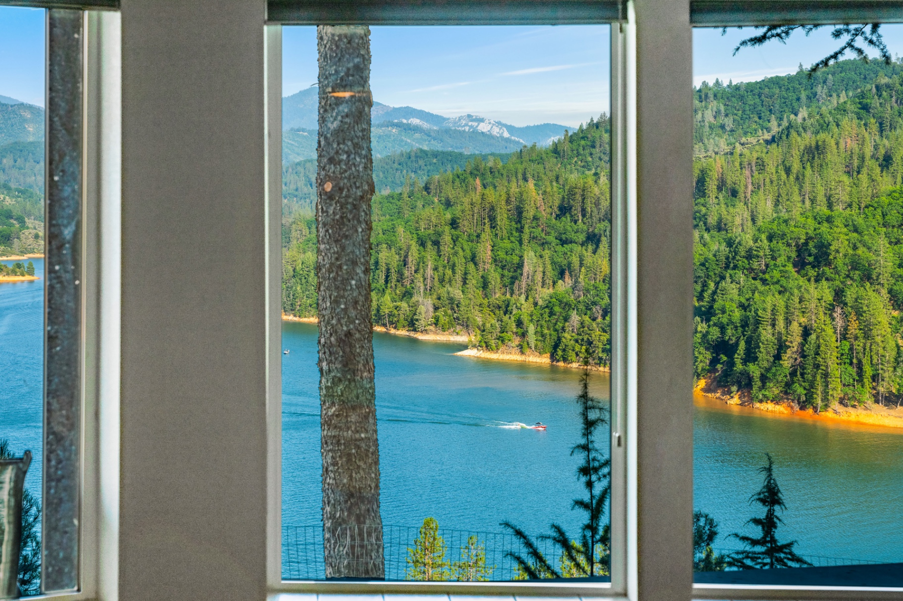 Sunset over Shasta Lake