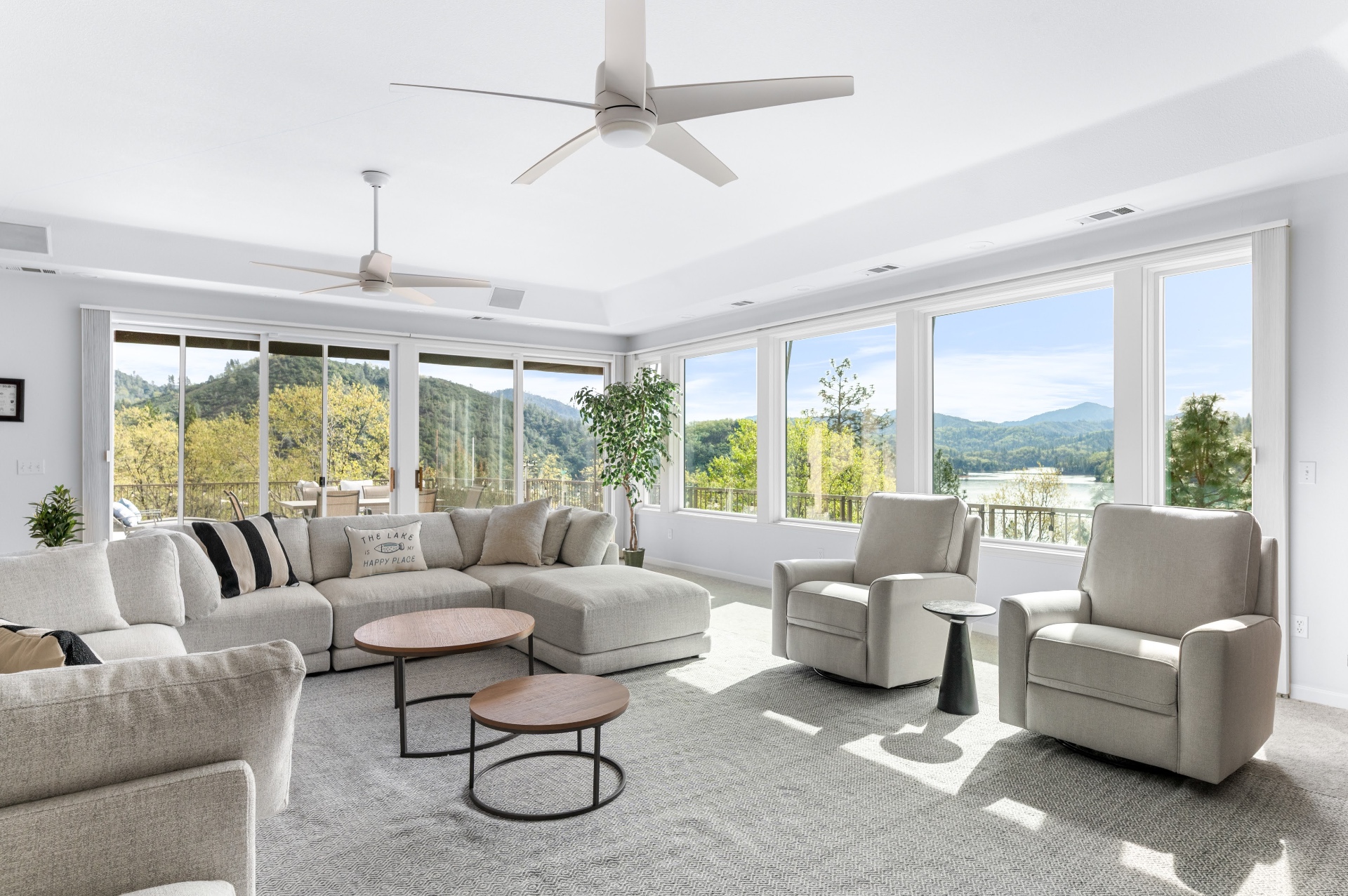 The Zen Haven: Lake Views, Serenity, Near Marina 3